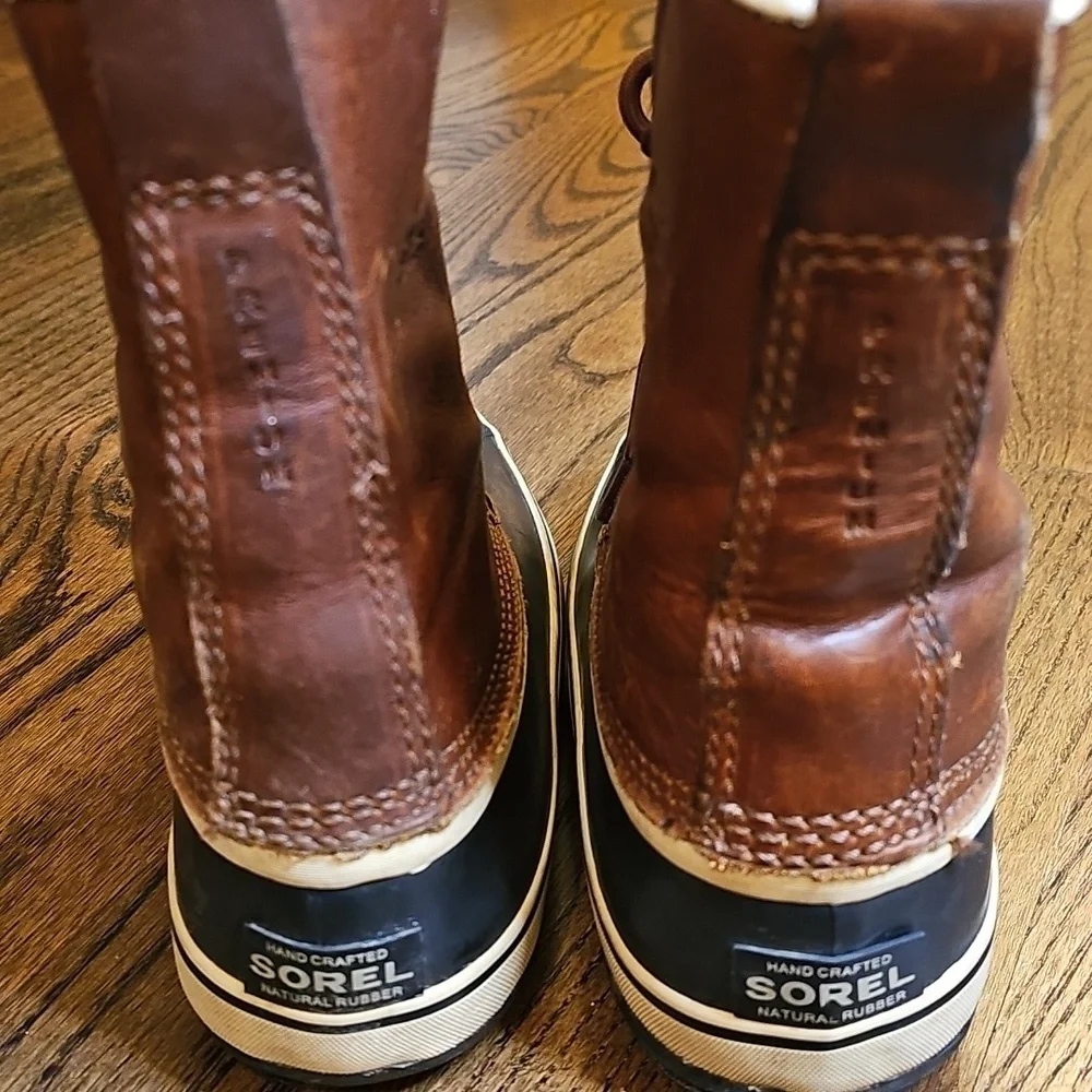 Sorel durable lace